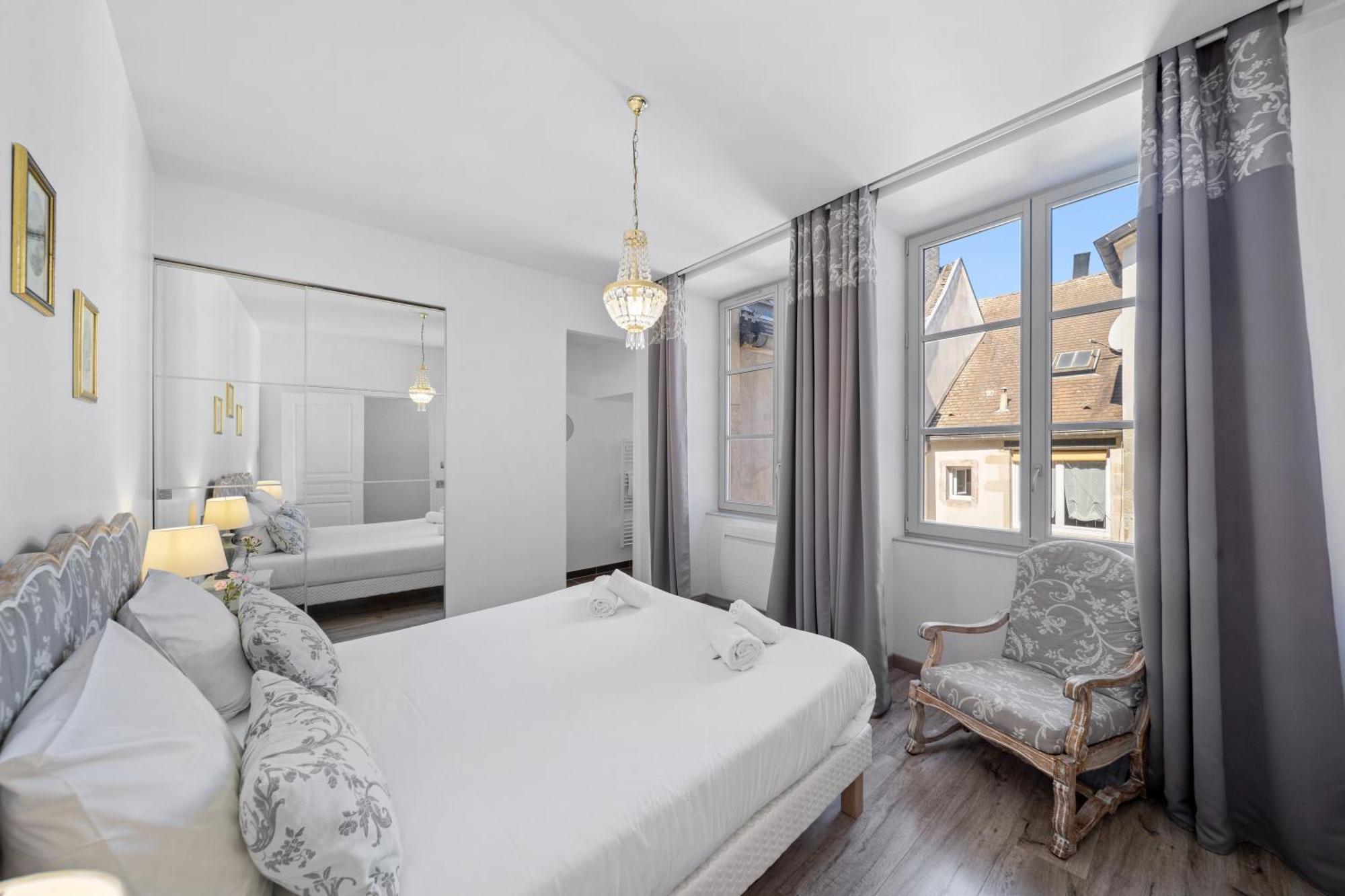 Le Beau Carnot - Appartement En Hypercentre De Beaune Beaune  Esterno foto